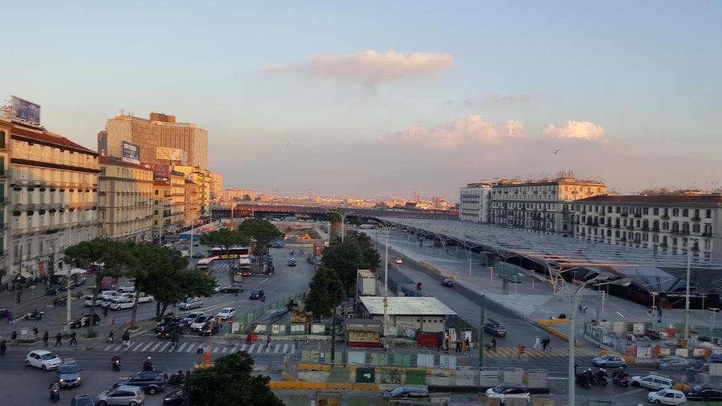 Garibaldi I Apartment Napoli Bagian luar foto