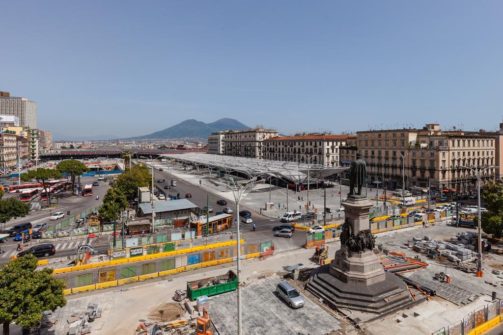 Garibaldi I Apartment Napoli Bagian luar foto